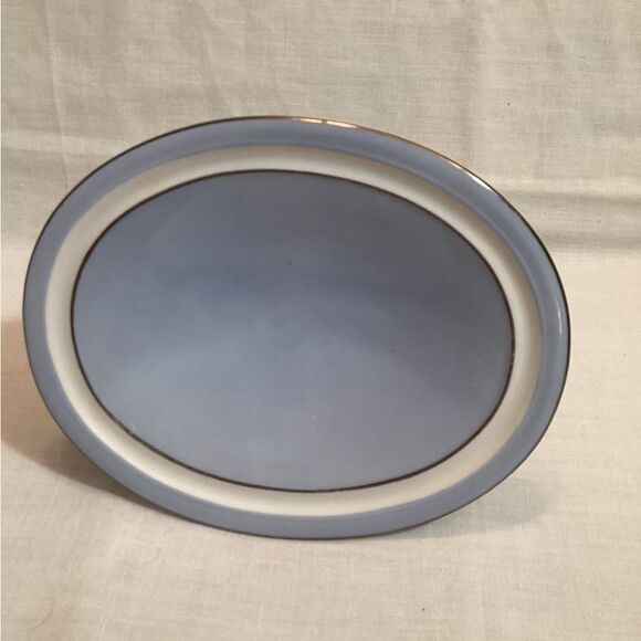 Elegant White Ceramic Footed Soap Bowl with Blue Accent Vintage Croscill Unused - Picture 6 of 10